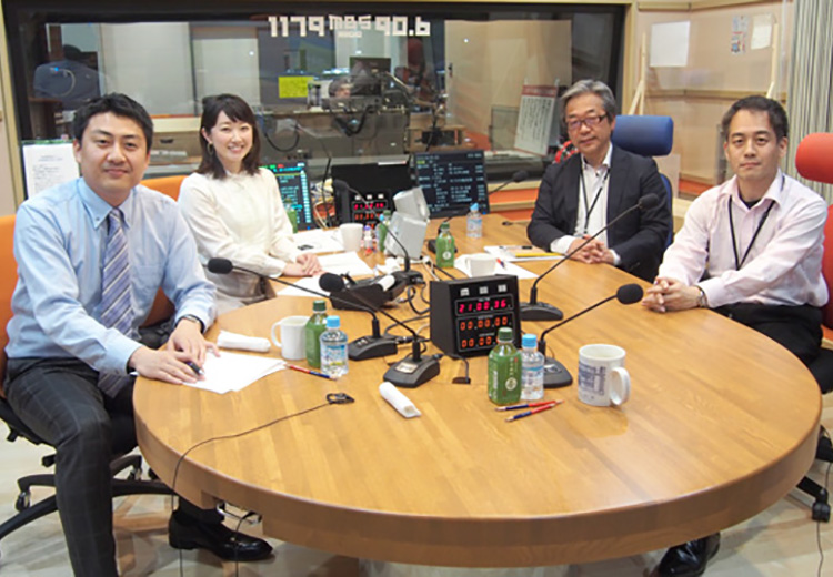 「ニュースなラヂオ」(毎週月曜日の午後8時~9時)がスタート